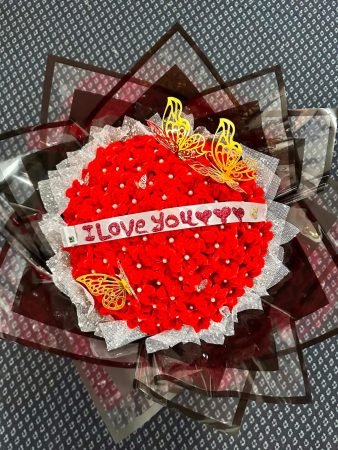 105-Piece Handcrafted Daisy Bouquet ❤️🌹