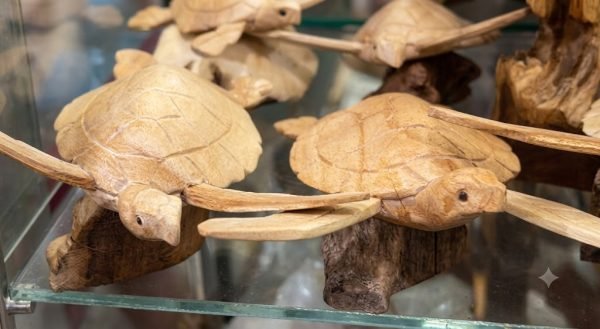 Wooden Turtle With Stand 15Cm
