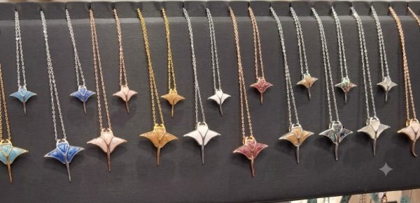 Silver Manta Pendant (S)
