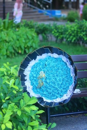 100-Rose Blue Bouquet