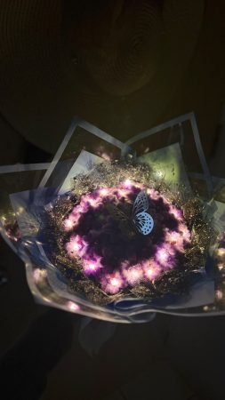 Pink Light-Up Bouquet